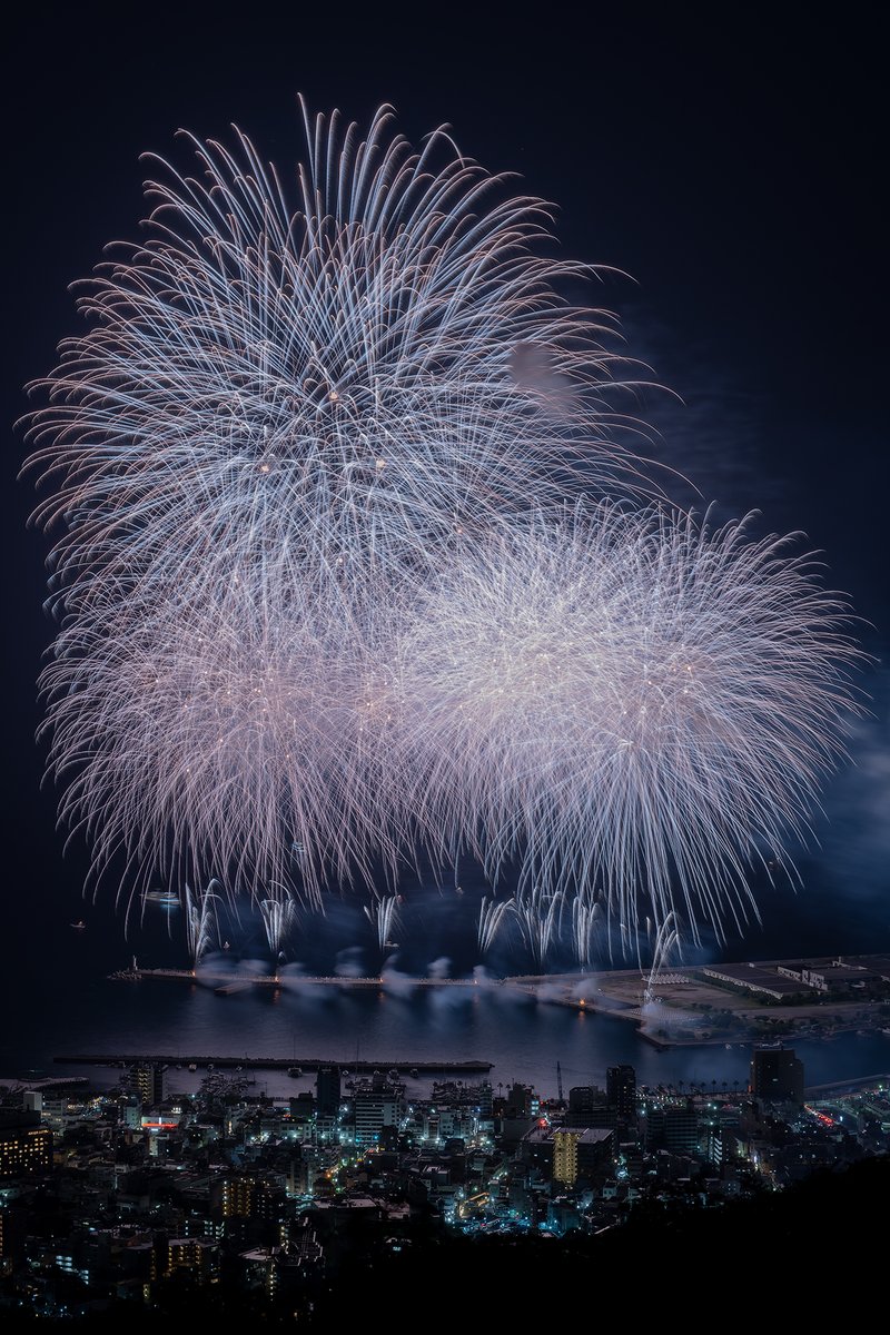 【2024年5月2日】
2024熱海海上花火大会［春］
－ Atami Maritime Fireworks Festival 2024 －
雨が降り出すし，向かい風は強く撮影環境はイマイチでしたが何とか…
現地でお話させていただいた方々，ありがとうございました。
#熱海海上花火大会 #熱海 #イケブン #熱海市