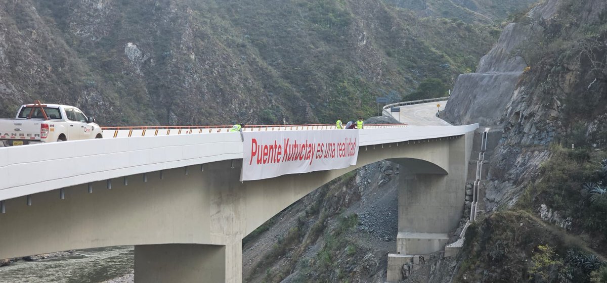 Hoy, Minera Las Bambas entregó el Puente Kutuctay, que ha sido financiado y ejecutado por Las Bambas bajo el mecanismo de Obras por Impuestos, con una inversión de S/ 44 millones.

Tiene 180 m. de longitud y 9.2 m. de ancho sobre el río Apurímac, uniendo Apurímac y Cusco.