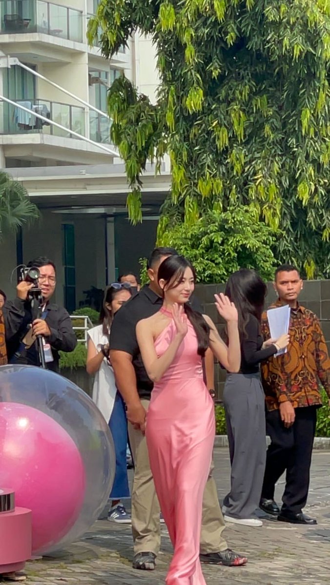 keyssui's tweet image. udah gatau mau nangis gaya apalagi pas liat ini makasih banget ponds sukaa bgt liat diaa di sini #PONDSXTZUYU