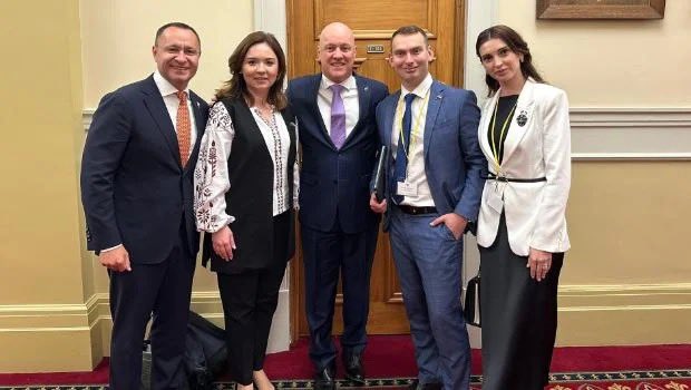 🇳🇿🇺🇦 Three Ukrainian parliamentarians visiting Wellington have urged New Zealand MPs to maintain support for #Ukraine in its war against Russia. thepost.co.nz/politics/35026…