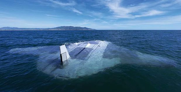 Manta Ray UUV prototype completes full-scale, in-water testing off the coast of SoCal. The DARPA program exhibits modular, first-of-kind capability for an extra-large uncrewed underwater vehicle. Built by Northrop Grumman.
