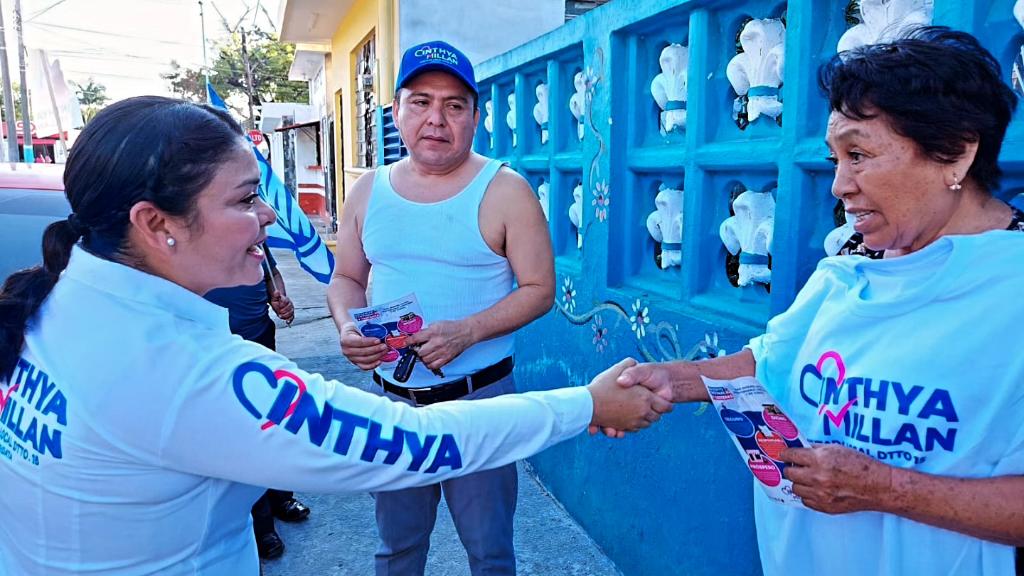 CinthyaMillan7's tweet photo. Terminamos este jueves con mucho ánimo 💙❤️💙💙❤️💙
Gracias por recibirnos y escuchar nuestras propuestas para trabajar con #FuerzaYCorazón por #QuintanaRoo.
Nos llevamos todas sus ideas y vamos a ponerlas en #Acción 💙🤍
#DistritoXV
#DistritoChetumalYCosteras
#CinthyaMillan https://t.co/yrcDw1dknq