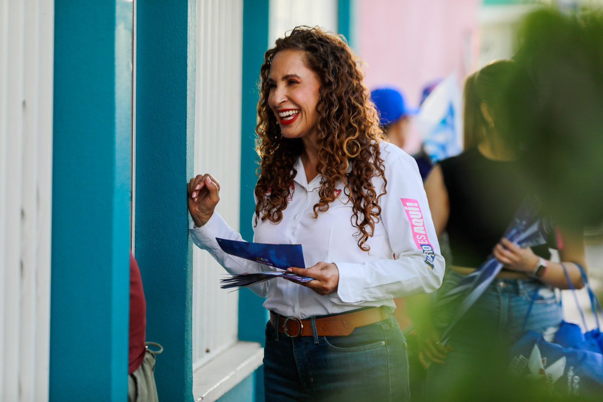 gina_campuzano's tweet photo. #FuerzaYCorazón en la #CuartoCentenario ⭐️

Unidos, con amor y decisión, este #2deJunio ¡vamos a defender a #México!

¡#VotaPAN! 💙❤️💛 https://t.co/LLw49NZVBB
