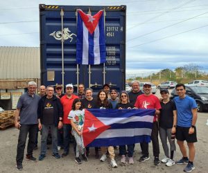 Sale desde València hacia La Habana un nuevo contenedor solidario con 18.000 kg, valorado en 100.000 euros, coordinados por la Asociación Valenciana de Amistad con 🇨🇺 José Martí y auspiciado por el pintor cubano Michel Mirabal, con una carga de material sanitario y medicamentos.