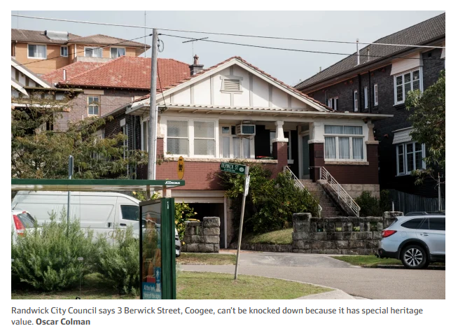 Utterly ridiculous.

How can Randwick council reject the development of these duplexes to save this house, which their own planners said wasn't of heritage significance?

The developer won in court but the council slapped a stop-work order on it anyway.
afr.com/property/resid…