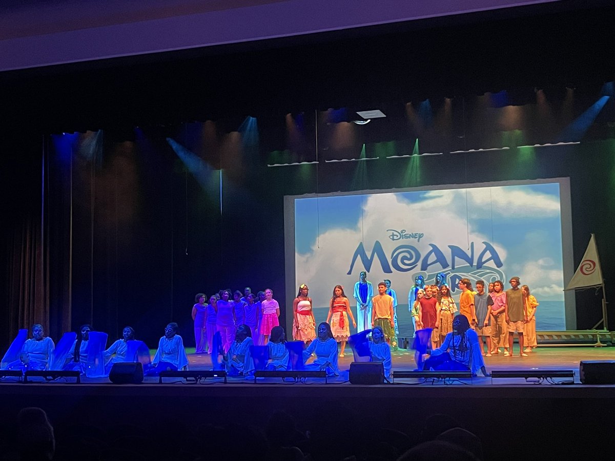 Tonight, our @ChorusWms showcased Moana Jr to our community. We are so proud of the hard work of our Director @MusicHulsey and the student dedication to make this performance a success!