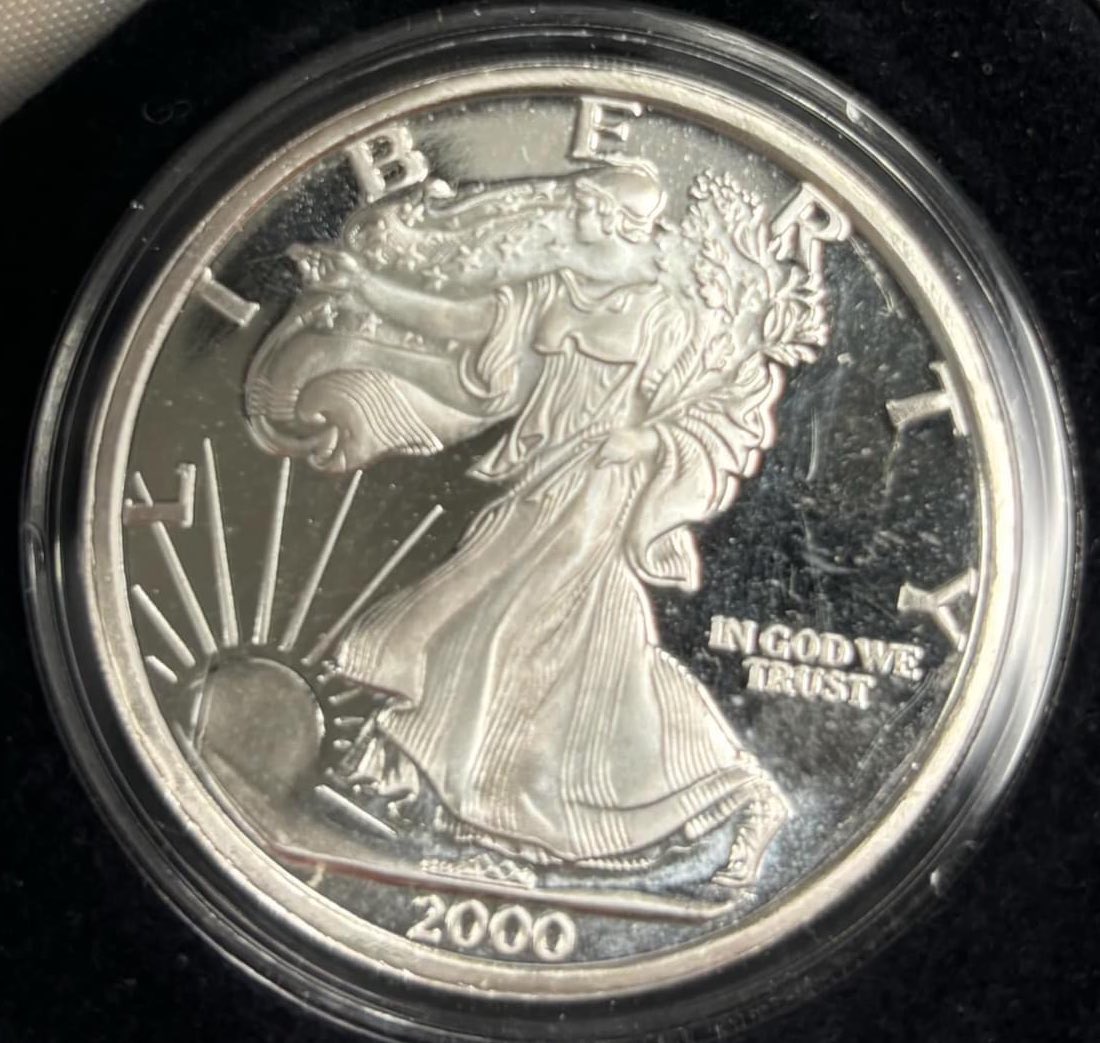 Silver Buyer 1 Troy Oz. .999 Fine Silver 409.750.3688 Roland Dressler #COINSHOP #CoinShopTexasCity #CoinShopGalveston #RolandDressler #EstateSaleServices #ShopTexasCity #ExploreTexasCity #EstateJewelryBuyer #AntiquesTexasCity #SilverCoins #SilverBullion #PreciousMetals #Money