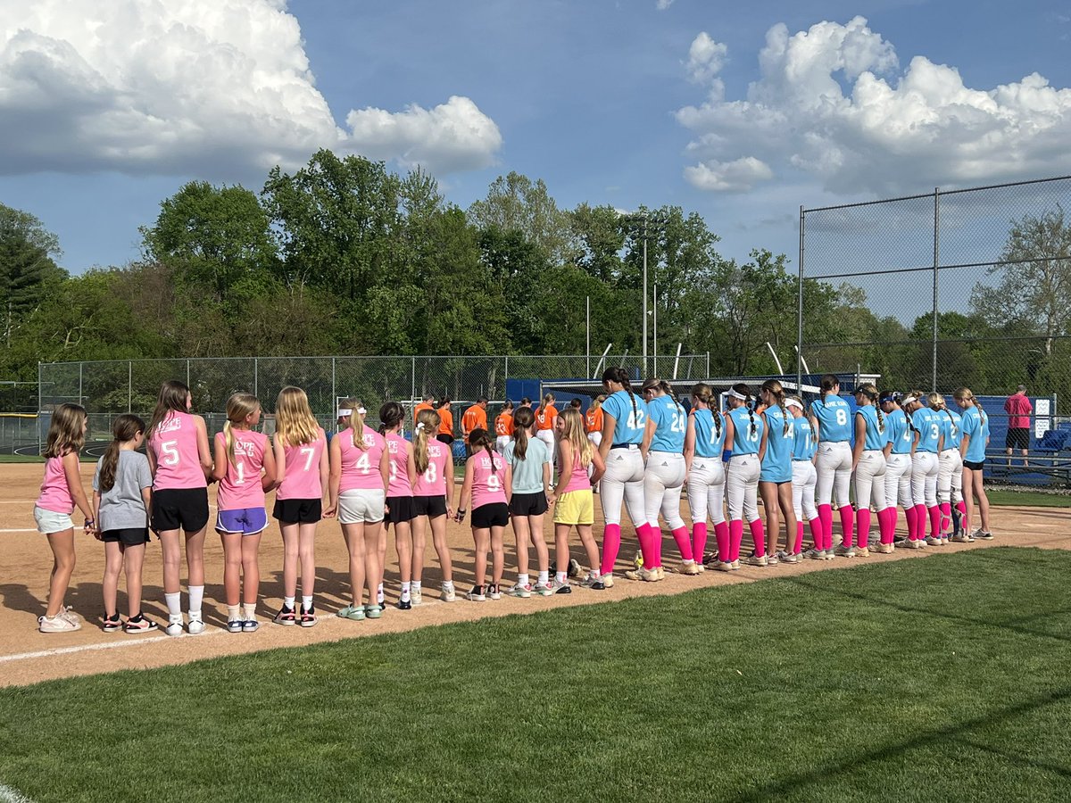 Great game vs an amazing team. Trojans fought hard but lost 8-3 to TriWest. 

Megan Todd: 2H, R
Anna Caskey: HR, 2RBI also threw 7K

Thanks you to AYBS team for coming and hanging with us tonight!