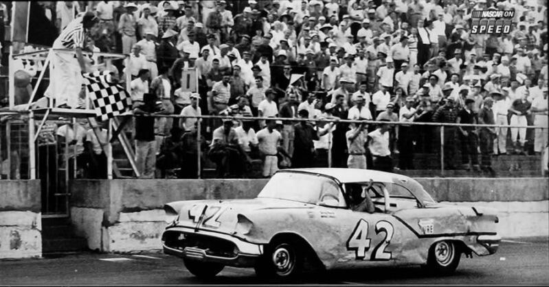 65 years ago today, Lee Petty won the 1959 Virginia 500 @ Martinsville.