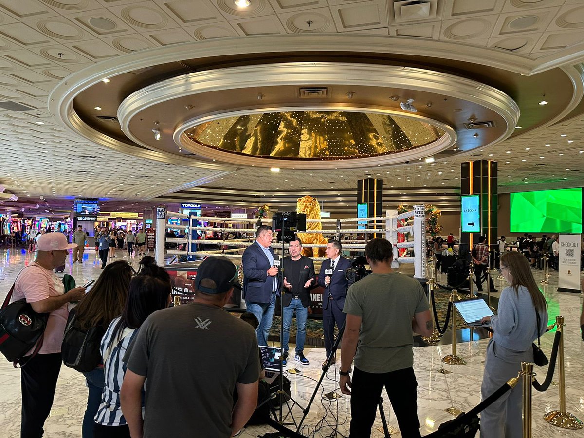 Desde el 🦁 del @MGMGrand con @andres_bermudez y @RenatoBermudez para @ESPNKnockOut #CaneloMunguia x @ESPNKnockOut