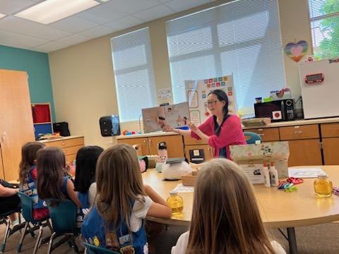 I shared THE MOCHI MAKERS with the sweetest @girlscouts Daisy Troop today! 🥰🌼💖