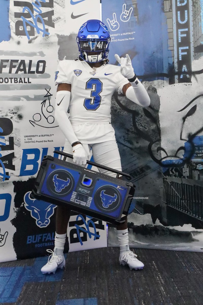 After a great conversation with @coach_cope I’m blessed to receive my 13th offer from the University of Buffalo @cy_woodland @TepFootball @yusuftribble #go bulls🔵⚫️
