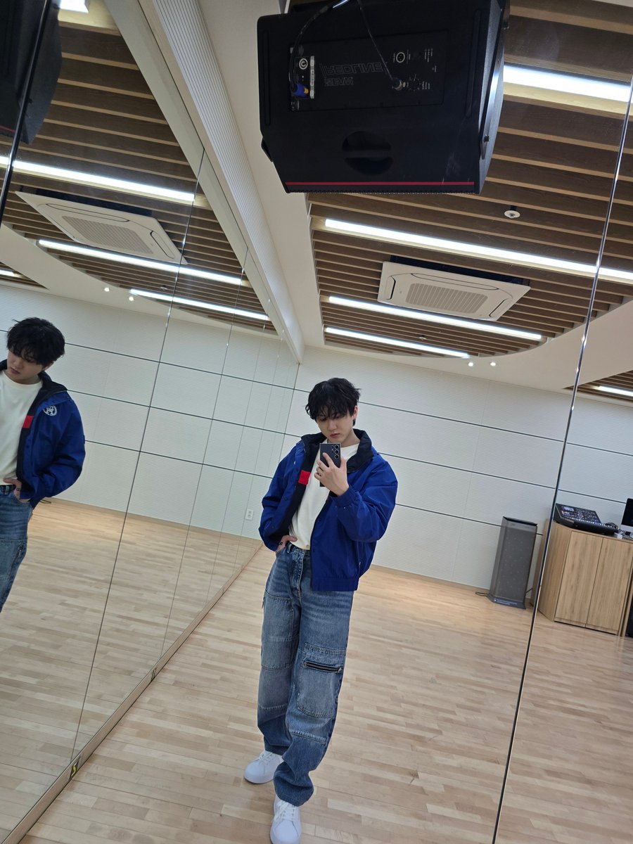 Stray_Kids tweet picture