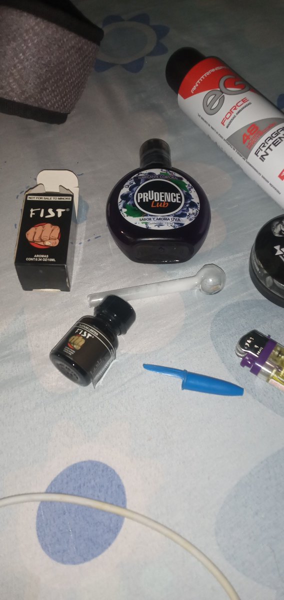 FanciscoF4307's tweet photo. Quien para probar el popper no lo e abierto, fumes de crico, condones, experimentar cosas nuevas, inter pas/act 27 años entron propongan en chilpancingo. https://t.co/WIZGGYgCnq