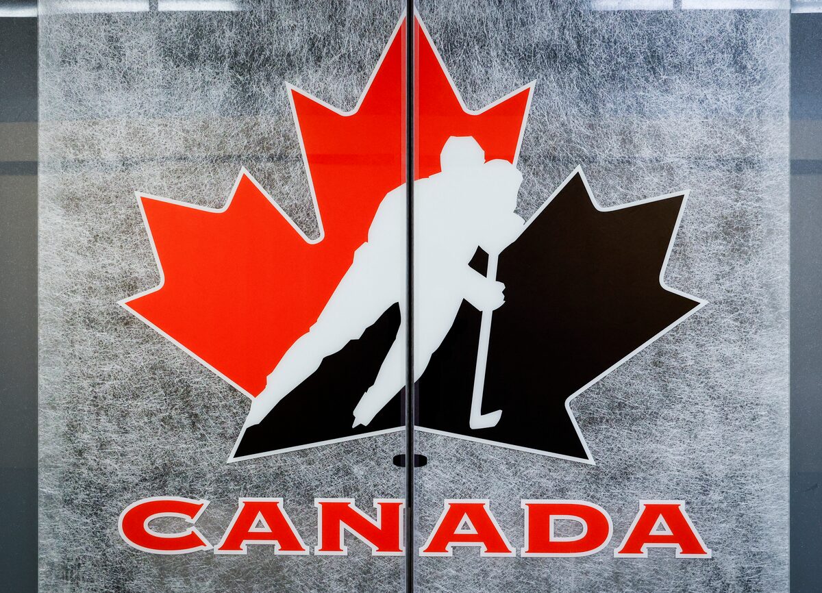 Canada beats Latvia 4-0 in quarterfinals at men’s U18 hockey championship theglobeandmail.com/sports/hockey/…