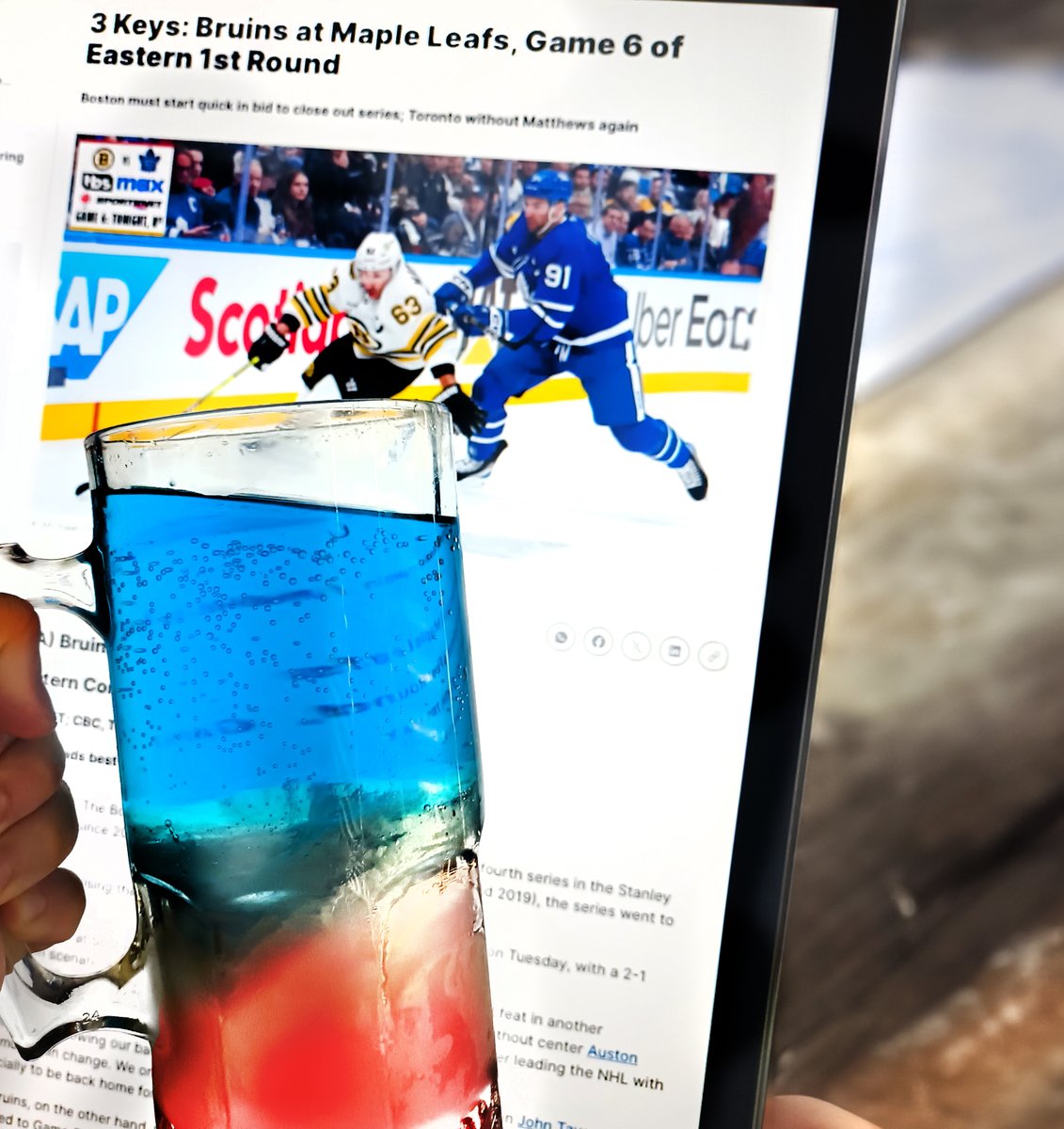 GAME 6
🕗Puck drop In 45.
#NHLBruins #LeafsForever
Bevcheck 🥤: 
Barbados Surprise iced Drink✅
(Missing the Orange wheel for garnish 🍊🤪)