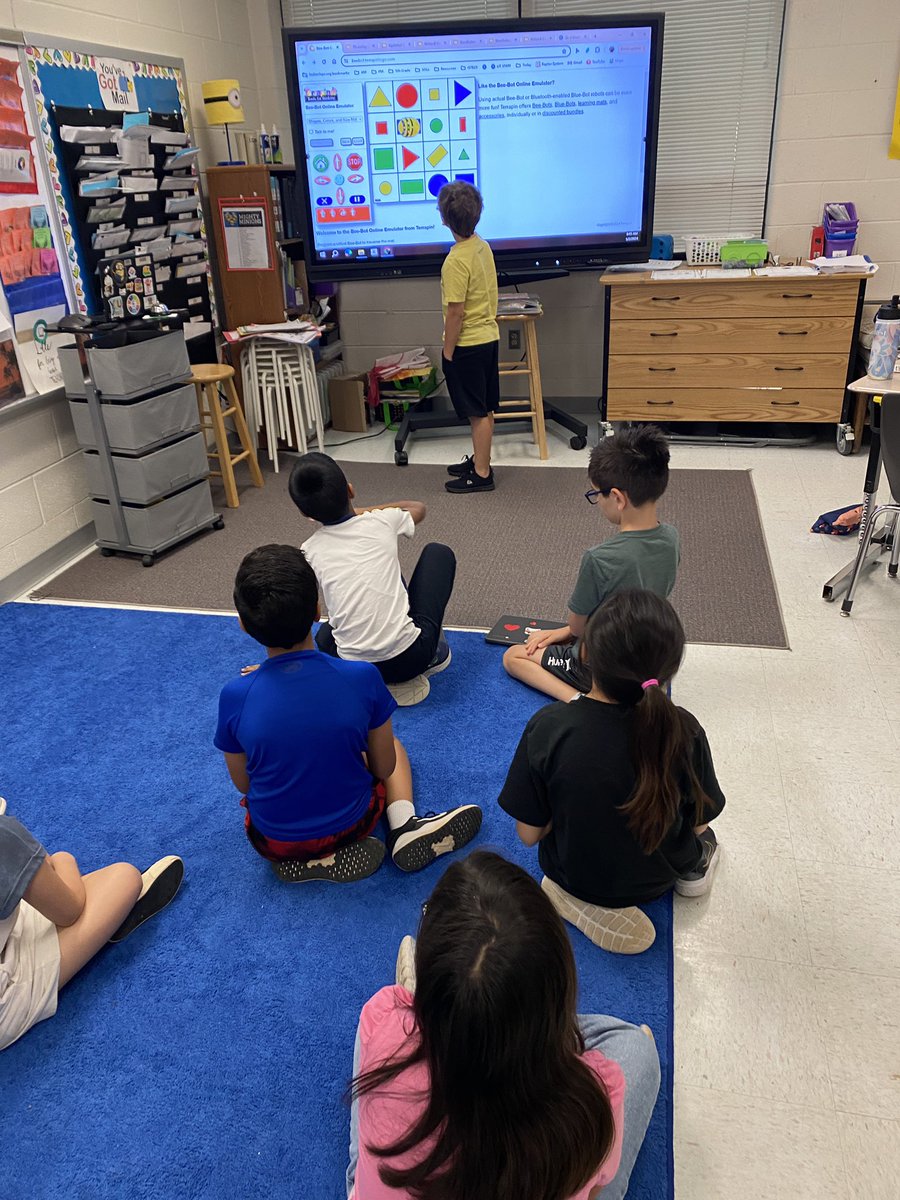 Geoboards, Polygon Creations, Geometric Names, and Bee-Bot Emulator coding. Who knew reviewing geometry could be so fun? <a href="/LittleRiverLCPS/">Little River ES</a> #lrelem <a href="/csforlcps/">Loudoun County Computer Science Office</a>