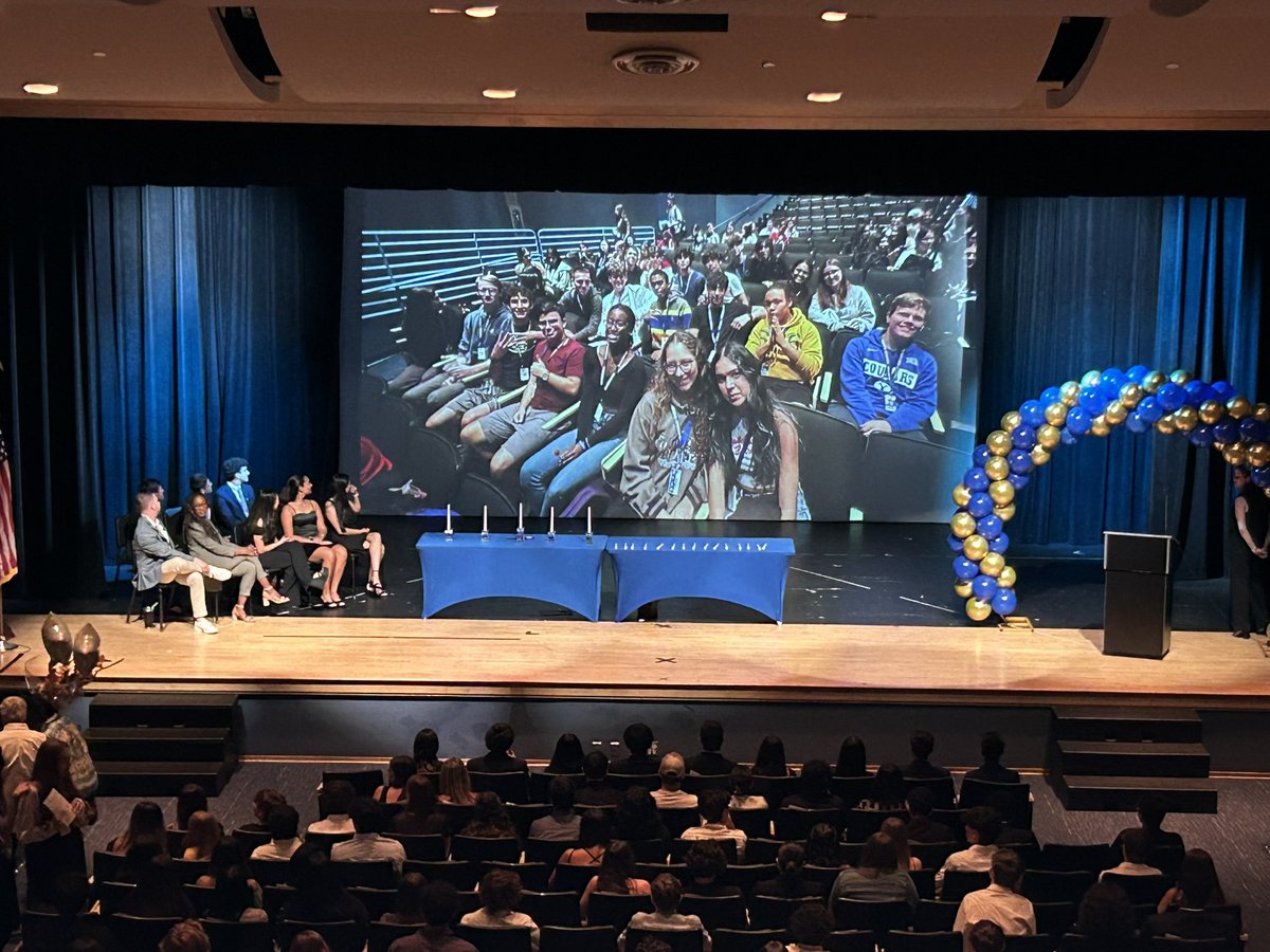 Congratulations to our 192 NHS inductees! 🌟 Huge shoutout to our outgoing board for their hard work and leadership. Excited to welcome and congratulate the new board as they continue to inspire excellence and service in our community! #NHS #Leadership