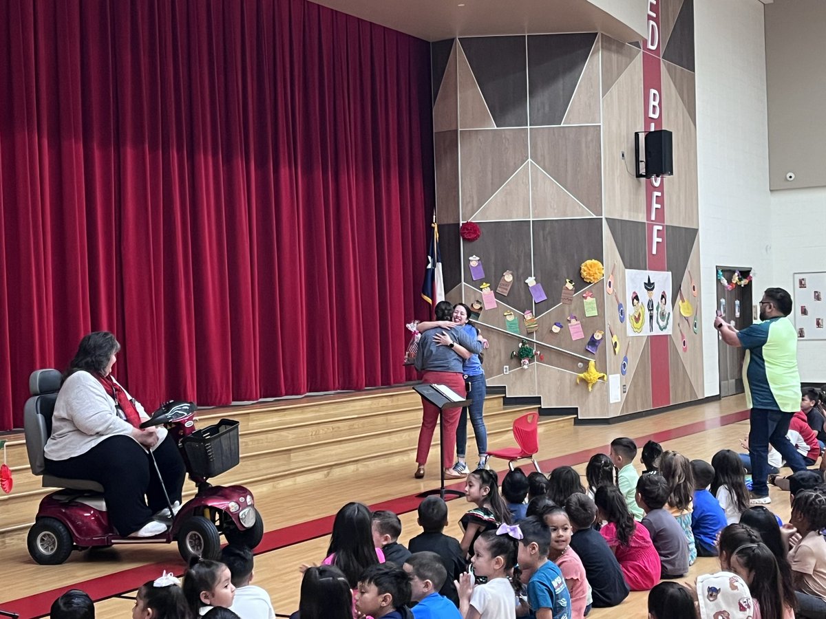 HaleyEmery4's tweet photo. @PISDELEMSS had a special award to present to #RedBluffElementary’s third grade teacher @Tiffany_Lee_7 ! We are so proud of you, Mrs. Lee! 🏆 https://t.co/o55MpInSOv