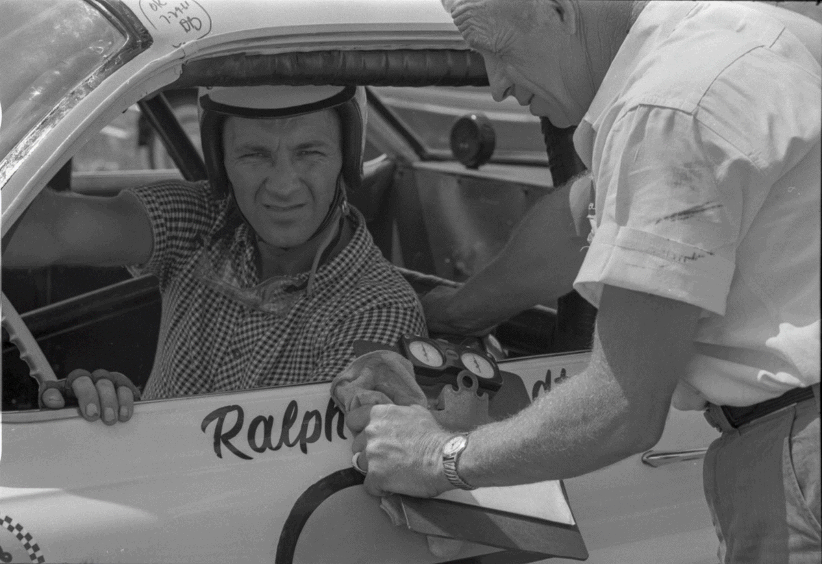 Ralph Earnhardt & Cotton Owens, 1961.