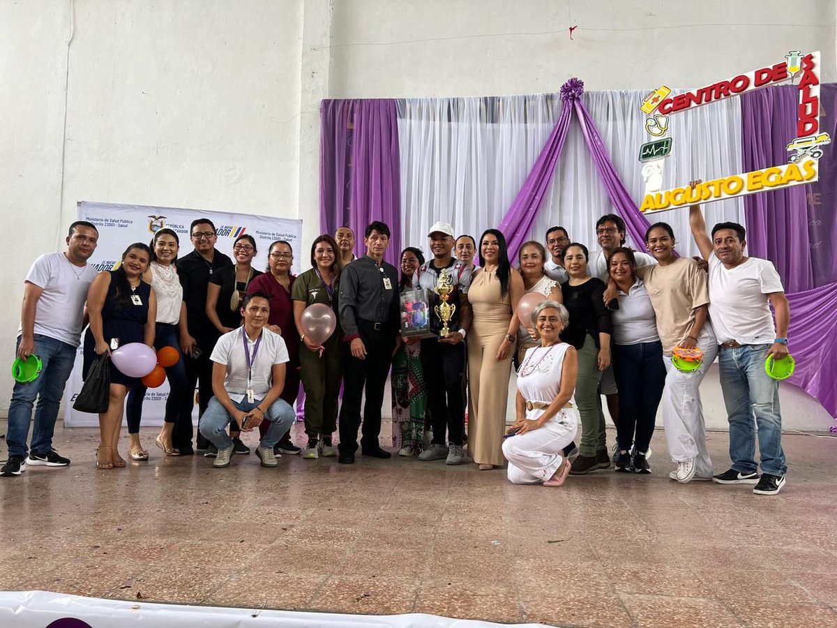 #SantoDomingo| El Distrito 23D01 de @Salud_Ec mediante el Fenómeno Socioeconómico de las Drogas realizó 1 Festival Artístico Cultural “El Talento es Mío” donde los centros de salud participaron con baile y canto, resultando ganadores las unidades Augusto Egas y Los Rosales.