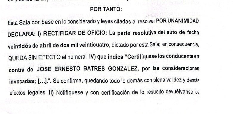 🤬¡Increíble! La Sala Primera de Mayor Riesgo modifica por tercera vez la sentencia contra José Luis Benito y favorece a José Batres González. Además de reducir la condena, ¡anulan la orden de investigar a Batres, supuesto propietario de la vivienda donde aparecieron los…