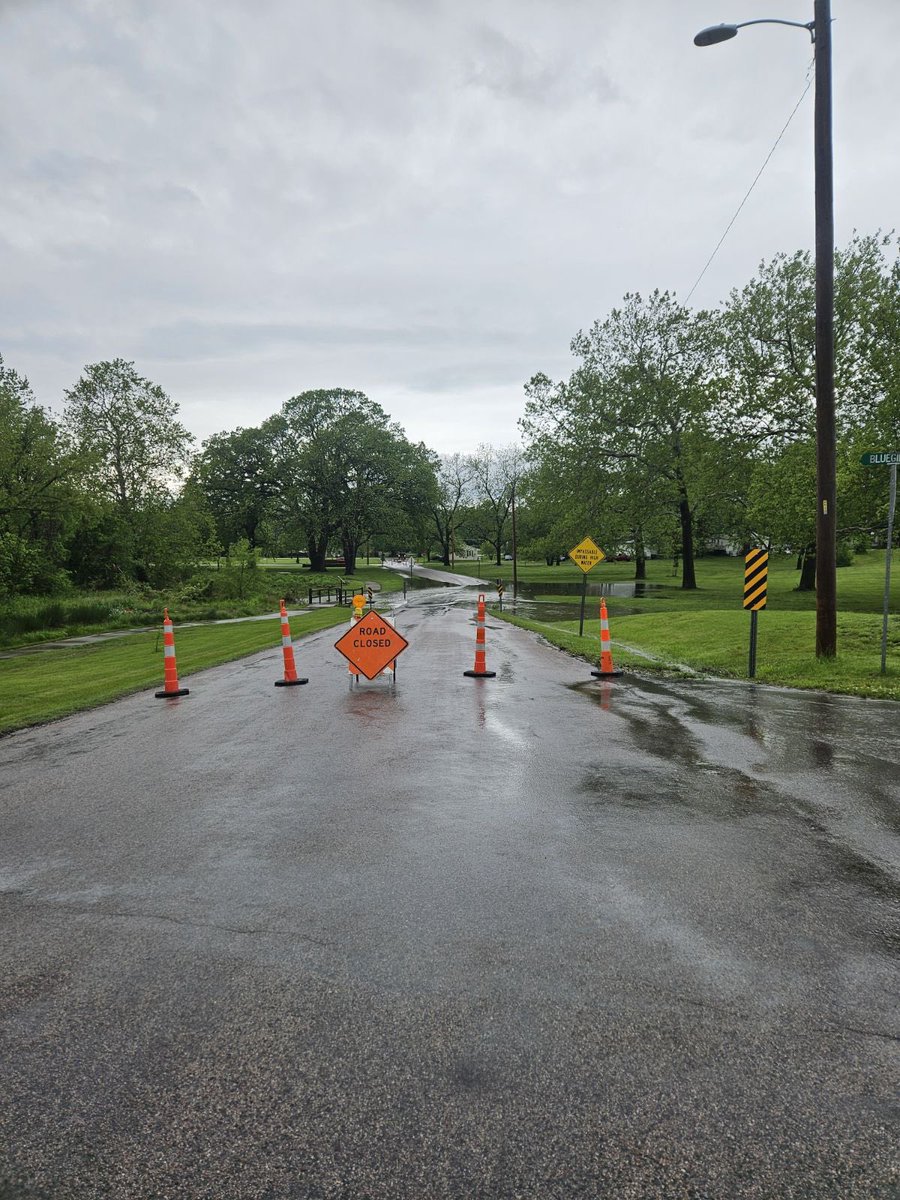 ATTENTION: Due to heavy rains and water flowing over the roadway, crews have closed Ash Street between Bradley Avenue and Lexington Street. Please do not attempt to drive around barricades. If you see water running across a roadway, turn around. Do not attempt to drive through…