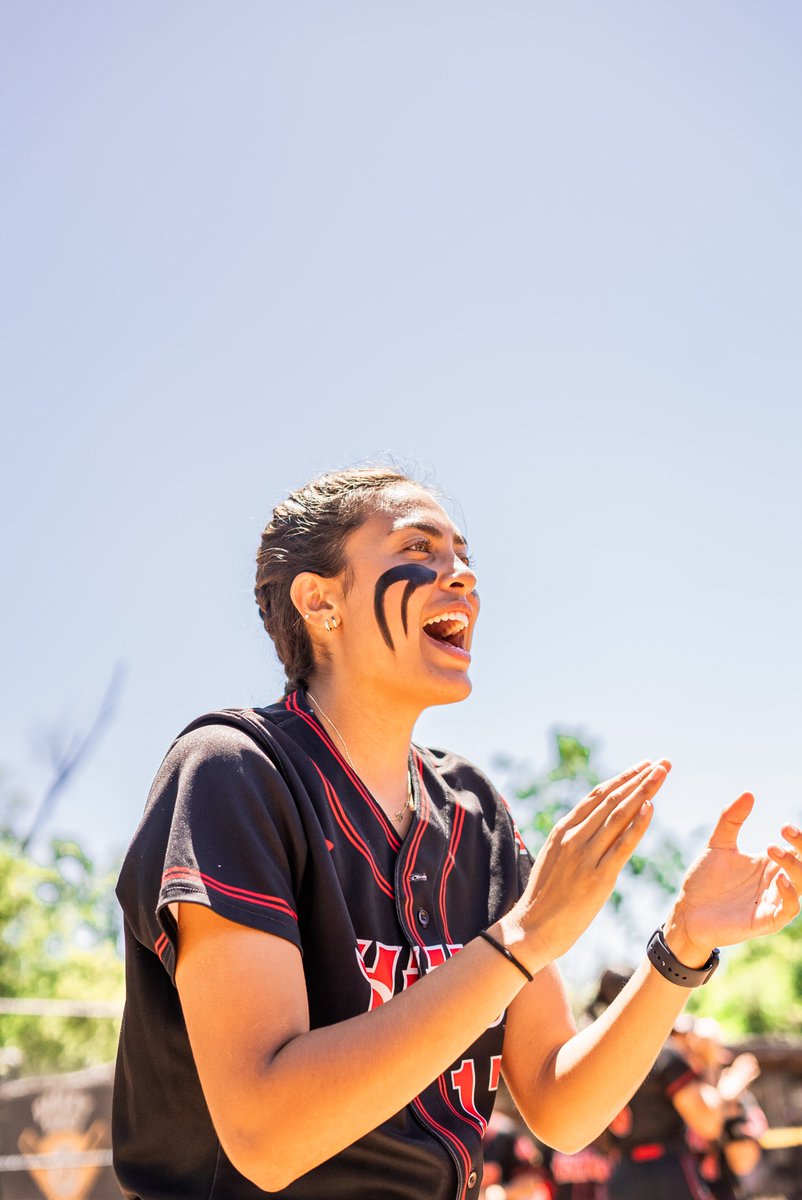In a wild one this afternoon, @HiloVulcans survives and 11-inning affair with @BiolaAthletics or a 8-5 win. The Vulcans stay alive to play @APUCougars in another loser out game at 5 pm.