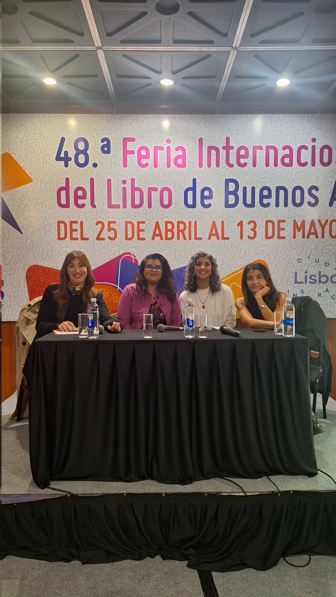 Ya estamos en la @ferialibro junto a @UNFPAargentina, @UNICEFargentina, @PNUDArgentina y @ONUMujeresArg para conversar sobre #ViolenciaDigital y su impacto en la libertad de expresión y la calidad de las democracias @AJuliaLopez @Miglesias71 @gisebu