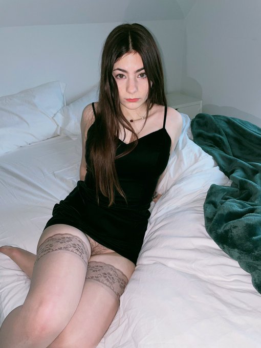 if I were a hooker in the 90s would you hire me yes or no https://t.co/msZDQsQ26I<a href="/tag/nerdfighteria"class="tags"><span>#nerdfighteria</span></a>