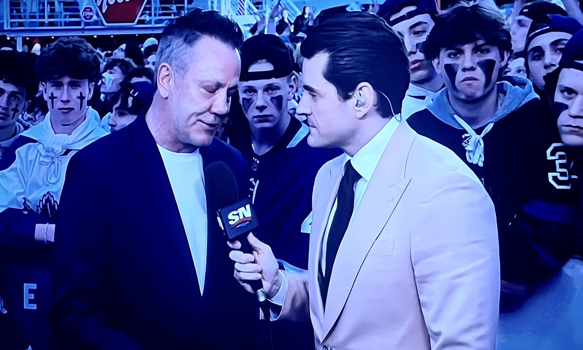 Oh wonderful, The Knights Templar are in Maple Leaf Square. #LeafsForever