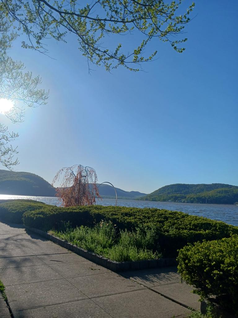 I love this view from the Peekskill Riverfront Park