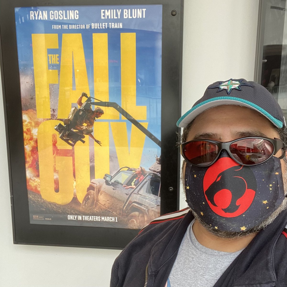 I’m ready to learn about Stunt work. Ooh I wonder if Stuntman Mike is gonna be in this..
#TheFallGuy #LetsHearItForTheStuntTeams #TheFallGuyMovie #ActionFilm #ActionMovie #ActionComedy #AMCTheatres #ShareAMC #ElMagnifico #ElMagnificoAtTheMovies