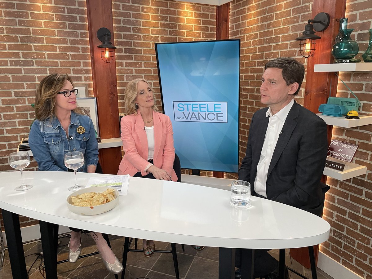 Talking decriminalization lessons & challenges with Premier ⁦@Dave_Eby⁩ tonight at 8pm on #SteeleandVance ⁦@CHEK_media⁩