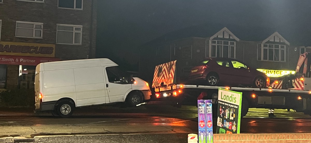 PC’s Dollery & Bowers stopped 2x suspicious vans on London Road in Denham this evening👮‍♂️ Both vans were driven by non-licence holders, were uninsured and had expired MOT’s ⛔️ Both vehicles seized ✅
