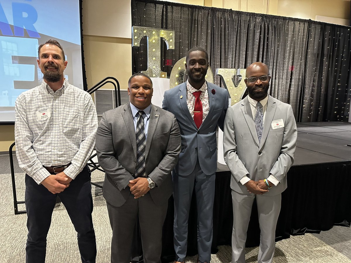 Congratulations to Mr. Quinn Carolina, @RichlandTwo’s 2023-2024 Rookie Teacher of the Year‼️ Congratulations also goes to @CoachK_100 who was a finalist for RTOY and Mr. Kuhn our 2023-2024 TOY 🎉🩵 #WeWIN