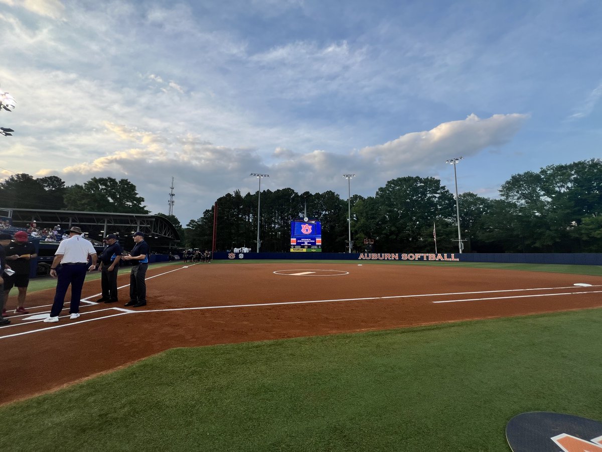 Regular season finale on deck #WarEagle