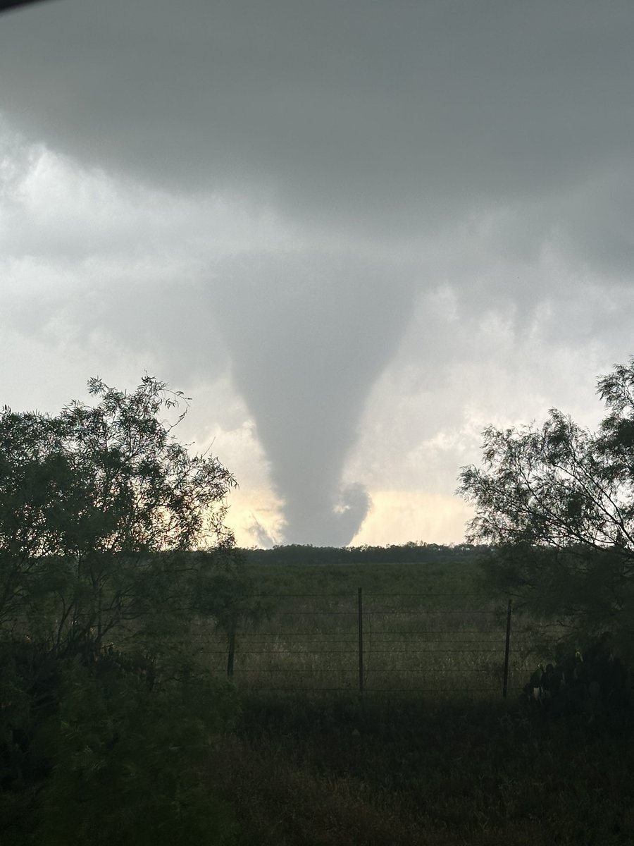 Big time tornado north of Melvin TX