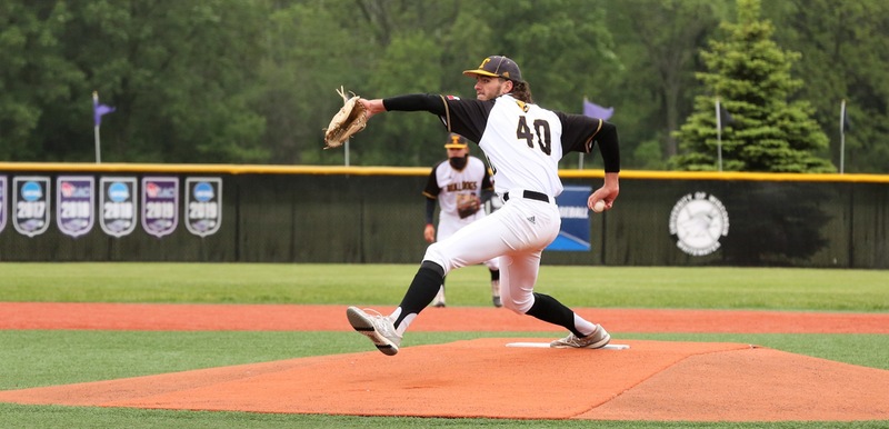 The Big and the Best of D3 Texas (@txd3news) on Twitter photo A new edition of the newsletter is out now!
➡️ Q&A with TLU's <a href="/brendanbeard01/">Brendan Beard</a>
➡️ <a href="/mcmurry_tfxc/">McMurry TF/XC</a> sweeps ASC Championship team titles
➡️ A new NCAA DIII Softball single-season record
➡️ Numbers of the Week
➡️ Texas D3s in the national rankings
🔗: shorturl.at/tCER3 A new edition of the newsletter is out now!
➡️ Q&A with TLU's <a href="/brendanbeard01/">Brendan Beard</a>
➡️ <a href="/mcmurry_tfxc/">McMurry TF/XC</a> sweeps ASC Championship team titles
➡️ A new NCAA DIII Softball single-season record
➡️ Numbers of the Week
➡️ Texas D3s in the national rankings
🔗: shorturl.at/tCER3