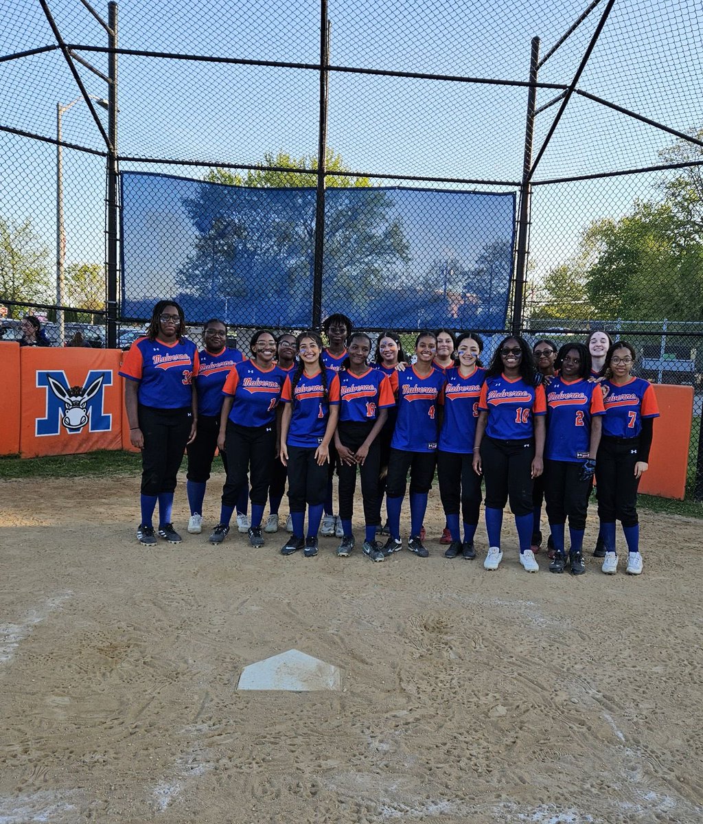 JV Softball team defeated Hewlett HS 20-7 today @MalverneHS. #gomules #softball @MalverneUFSD