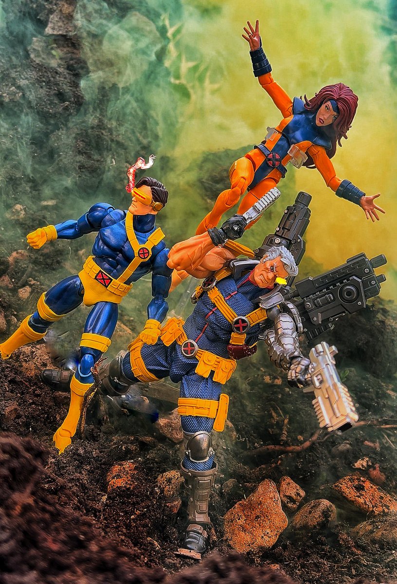 Seeing these three fighting together warms my heart and gives me a nerd boner. 
#xmen97 #cyclops #jeangrey #cable #revoltech #marvel #marvelcomics #marvellegends #hasbro #actionfigures #actionfigurephotography #toyphotography  #toycrewbuddies #acba #articulatedcomicbookart