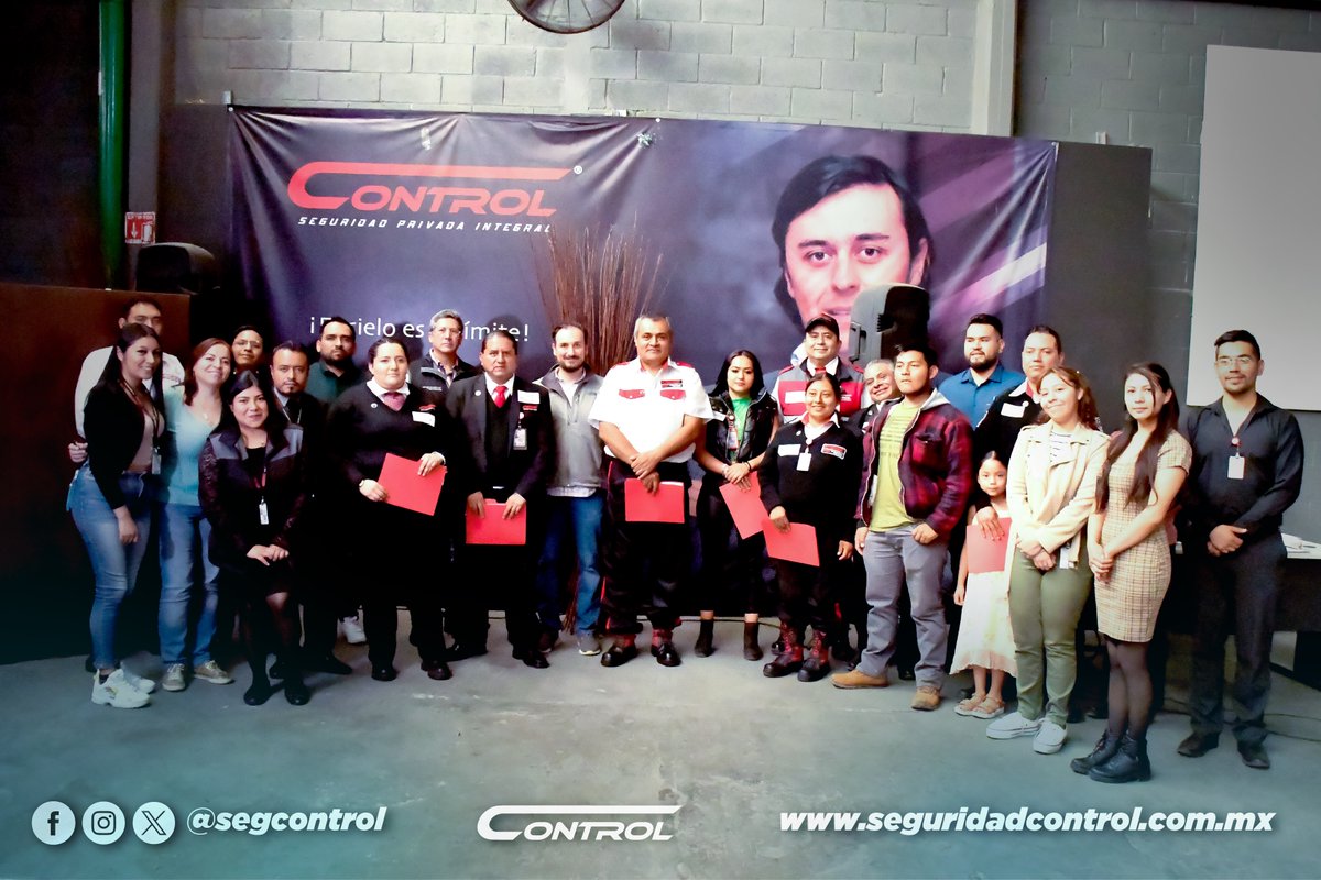 segcontrol's tweet image. En nuestra práctica Héroes Control reconocimos a varios de nuestros guardias por su esfuerzo, dedicación y compromiso. ¡Porque en Control si reconocemos a nuestros Guardias! ¡Muchas felicidades a nuestros reconocidos! #HéroesControl #GuardiasControl #ControlSeguridad