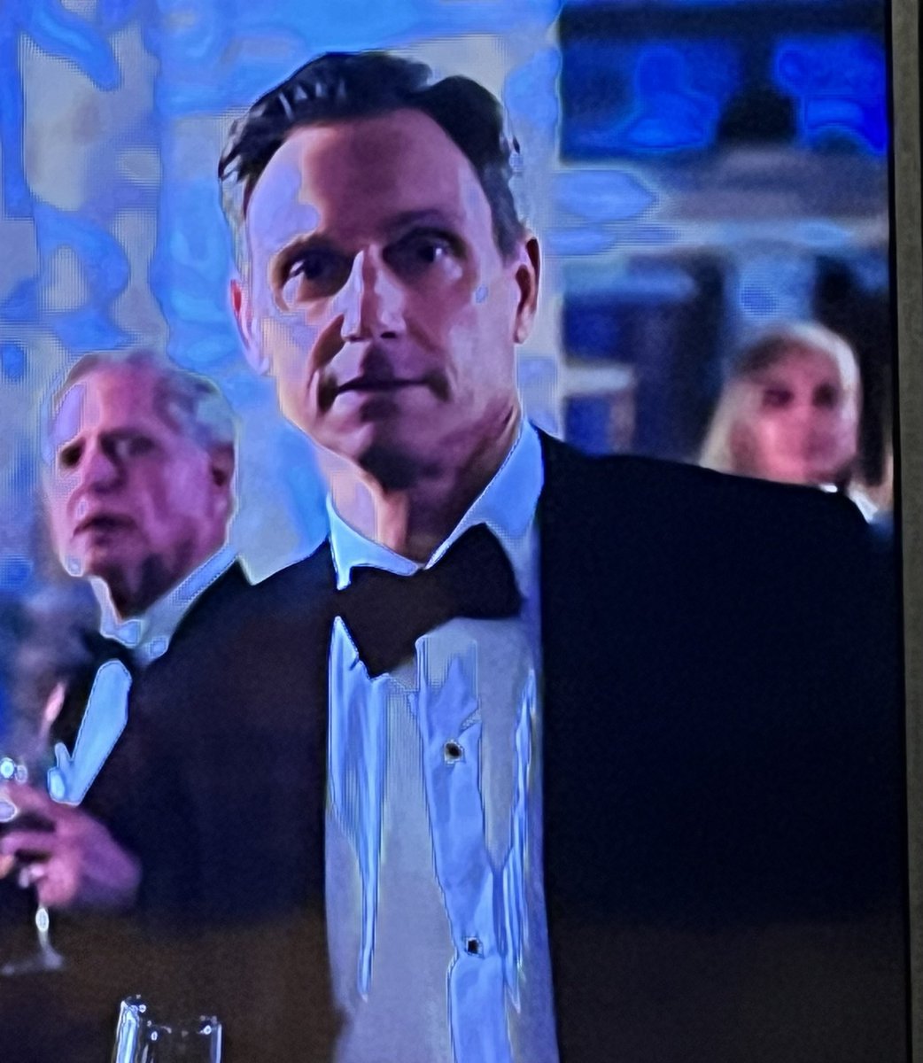 Starting off the ep with Fitz—ahem, Baxter—in a tux! I’m loving this #LawAndOrder already! I see you, Tony Goldwyn! 👀😍🔥🥵