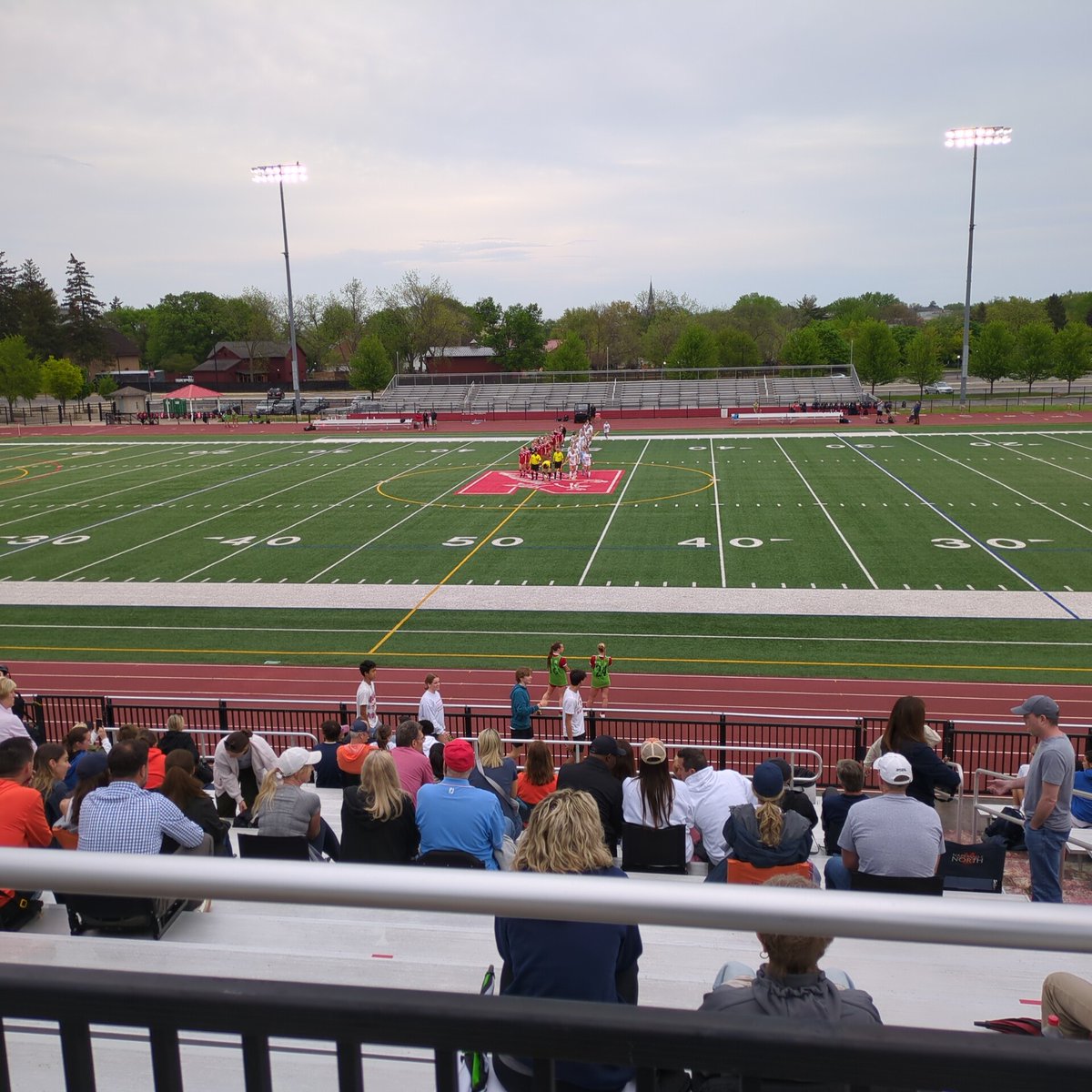 GIRLS' SOCCER: Naperville Central hosts Naperville North tonight in a battle of top DVC teams. @NCHSRedhawks @NNHSposey