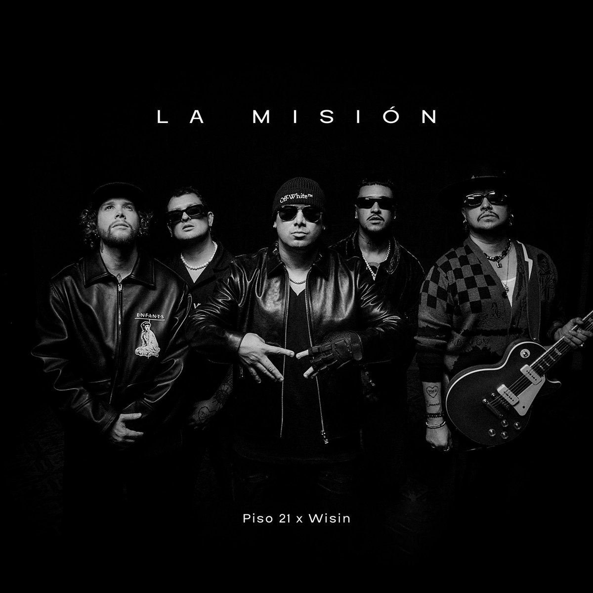 SALIMOSSSS LA MISIÓN ESTÁ AL AIRE, UN SUEÑO VER ESTE PALO EN LA CALLE, GRACIAS @wisin POR SUBIRTE AL PISO 21 🥷🔥 #LaMision disponible en todas partes ya 🧨❤️‍🔥 #LosMuchachos y #MrW