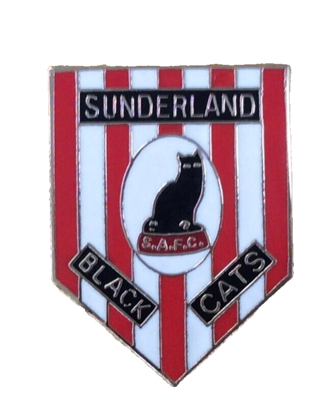 Sunderland F.C. Badge £12.00 currently 1 bid Ends Thu 9th May @ 8:25am ebay.co.uk/itm/Sunderland… #ad #safc