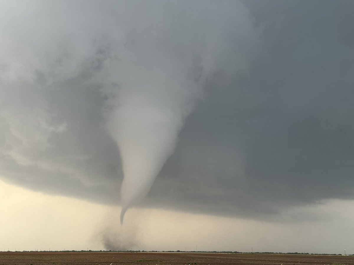 Tornado near Hawley Tx @ 7:17pm @NWSSanAngelo #txwx