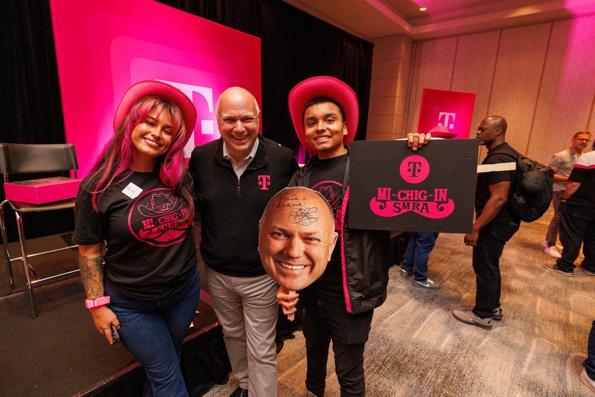 Jon Freier (@jonfreier) on Twitter photo Detroit!! Thank you for hosting myself, <a href="/MikeSievert/">Mike Sievert</a> and <a href="/UlfEwaldsson/">Ulf Ewaldsson</a> today. We had an incredible time chatting about network, AI and the massive transformation taking place. I hope to be back soon!! ❤️ Detroit!! Thank you for hosting myself, <a href="/MikeSievert/">Mike Sievert</a> and <a href="/UlfEwaldsson/">Ulf Ewaldsson</a> today. We had an incredible time chatting about network, AI and the massive transformation taking place. I hope to be back soon!! ❤️
