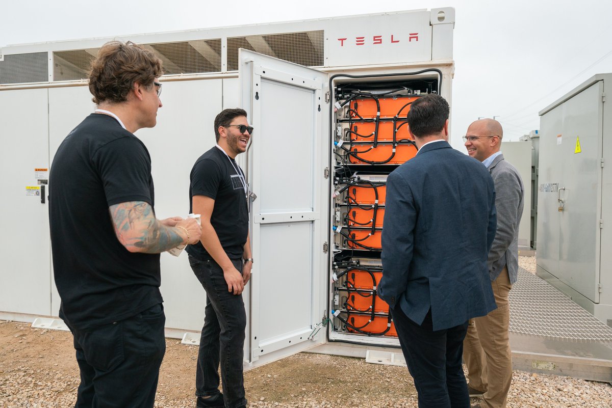 Tesla Megapack tweet media