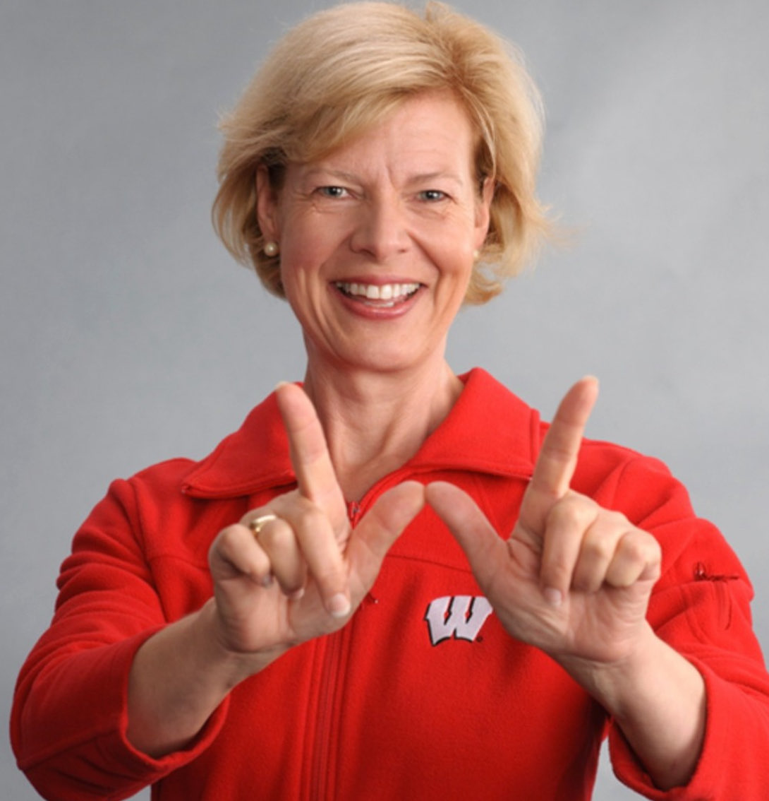 WISCONSIN‼️Let’s keep moving forward by supporting the re-election of Senator Tammy Baldwin. She’s shown she’s dedicated to working hard (and bring results) for ALL her constituents. #ProudBlue